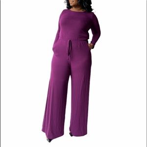 Plus size long sleeve jumpsuit with keyhole back
